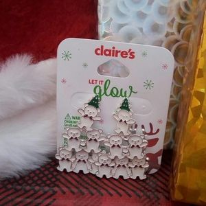 A three tier teddy bear ear rings